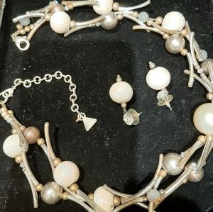 Necklace and earrings set